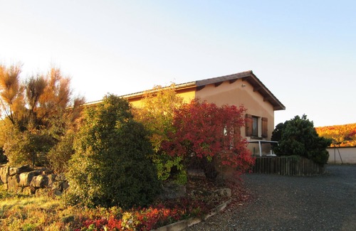 Odenas Cottage | On a viticultural estate