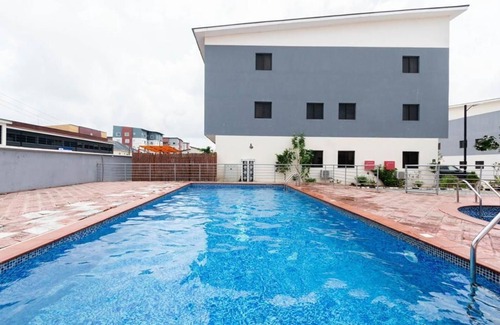 Ofin Villa | On Ikate Elegushi beach - 3bedroom home