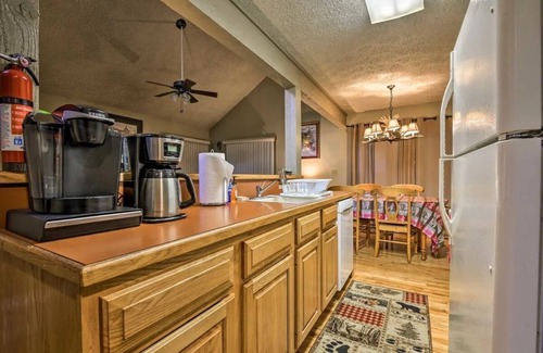 White Haven House | ON JACK FROST MNTN, AIR CONDITIONING, LINENS/TOWELS INCLUDED, HOT TUB IN UNIT