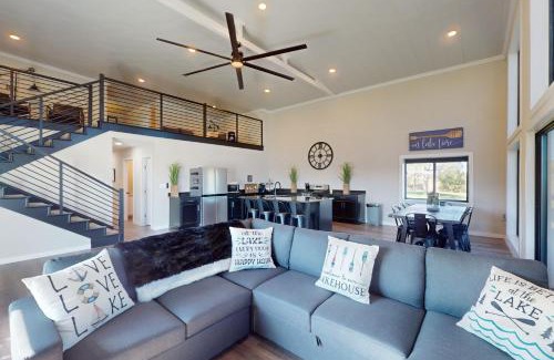 Breckenridge House | On Lake Time