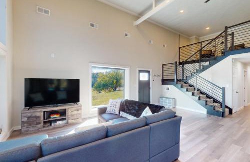 Breckenridge House | On Lake Time