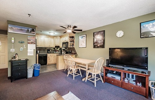 Sunday River Area Condo | On Mountain two bedroom unit sleeping 6