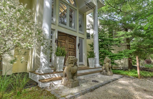 Westhampton House | On Private Lot, Open Floor Concept, Master Bedroom with Hot Tub