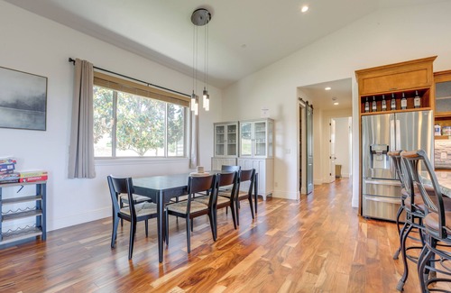 Pilot Hill House | On-Site Vineyard: Gem on 10 Acres in Pilot Hill!