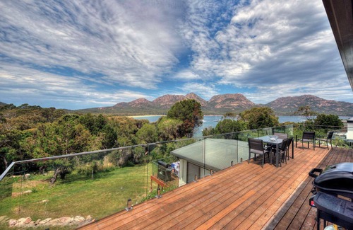 Coles Bay Apartment | On the Beach 1 - Freycinet Holiday Houses