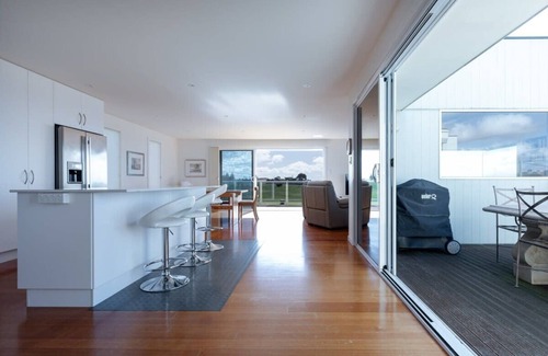 Low Head House | On the Beach & Golf Course Minutes from MTB Trails