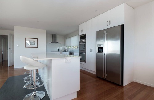Low Head House | On the Beach & Golf Course Minutes from MTB Trails