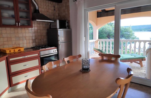 Krusevo Apartment | On the beach in Crna Punta - the ideal place for family vacation in Zadar