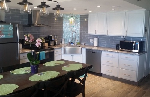 South Padre Island Condo | On the Beach with a MILLION DOLLAR view of the Gulf from our 6th Floor Condo.