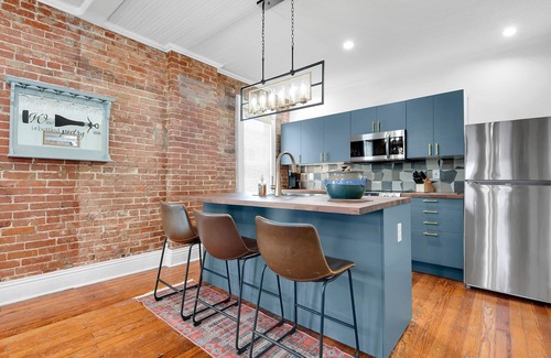 Wellsville Apartment | On The Bricks Loft, Wellsville, KS