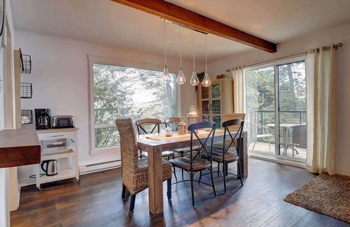 Memphremagog Regional County Municipality Ski Chalet | On the edge of lac Lovering - Spa - Monthly