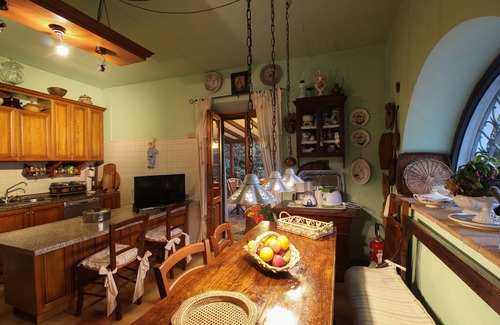 Vicopisano Villa | On the Hills Pisa-Lucca, Poetic Villa Salt Pool, Pace, Nature, poetry