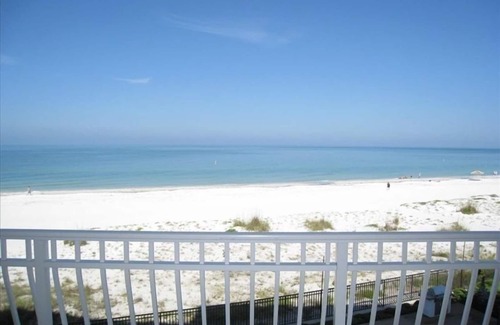 Redington Shores Condo | On the Ocean! - Luxury Vacation Rental - Only Monthly Rental