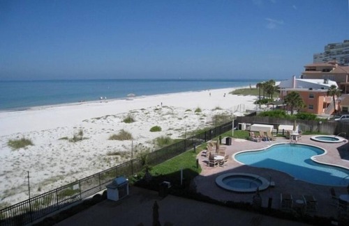Redington Shores Condo | On the Ocean! - Luxury Vacation Rental - Only Monthly Rental
