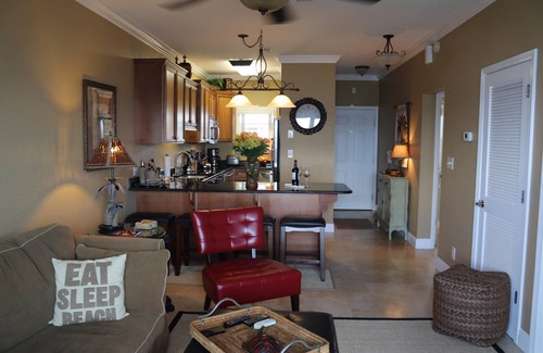 Pensacola Beach Condo | On the Pensacola Bay - Welcome to One Love! - Covered Parking, Pool -Baywatch E5