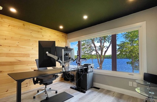 Frontenac House | On The Point-Panoramic Waterfront Cottage Rental