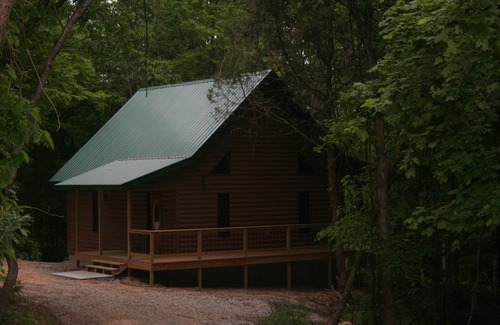 Carbondale Cabin | On the Shawnee Wine Trail
