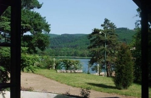 Revel Villa | On the shores of Lac St Ferréol, in the Montagne Noire, here is the Villa les Ecureuils