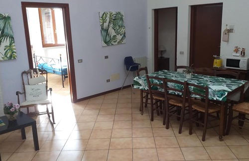 Pescia Apartment | "on the threshold of the forest" FULL STRUCTURE