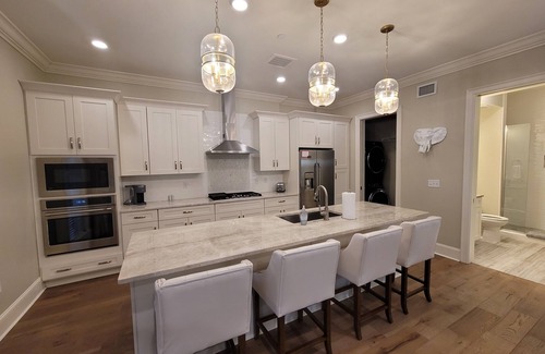 Tuscaloosa Condo | On The University Strip ~ 5 Blocks From The Stadium