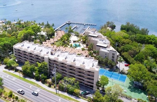 Key Largo Condo | On the water luxury bay-side condo, sunset views, top floor, and many amenities.