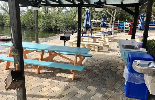 Key Largo Condo | On the water luxury bay-side condo, sunset views, top floor, and many amenities.