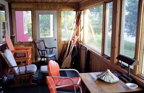 Lake Ripley Cabin | On the water! Rain guarantee. Boats. Air C. Pontoon boat, SUP's, Kayaks, canoe.