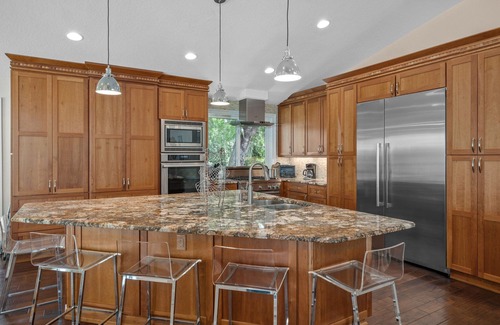 Riverhaven Village House | On the water with boat accommodations.