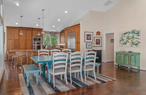 Riverhaven Village House | On the water with boat accommodations.