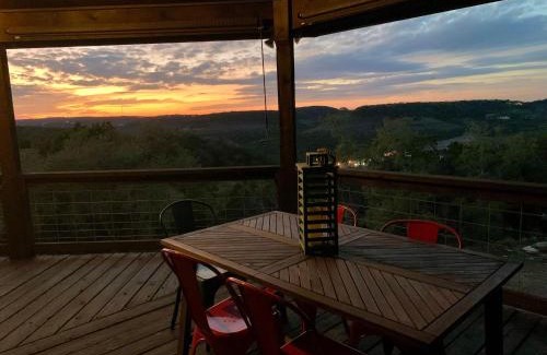 New Braunfels House | On Top of the World