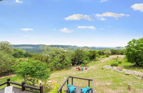 New Braunfels House | On Top of the World
