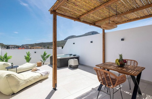 Archangelos Apartment | Onar Luxury Suite 1 Gaia