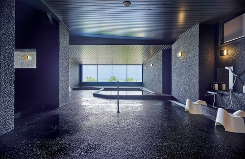 Hamasaki House | ONCRI-KARATSU