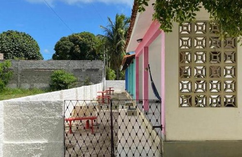 Pontal de Serrambi House | Onda Colorida - Praia de Serrambi (CASA 1 - ROSA)
