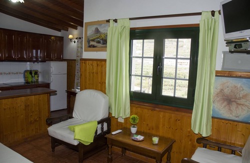 Hermigua Villa | ONDINA RURAL HOUSE "B" FREE WIFI AND NATURAL POOLS