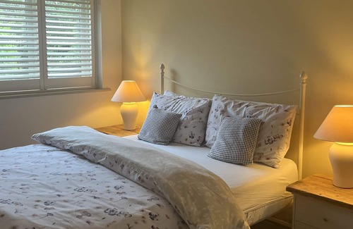 Gillingham Apartment | One Bedroom Annex
