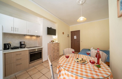 Agia Efimia Apartment | One-bedroom Apartments in the Agia Efimia center