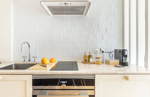Socorro Apartment | One Bedroom Apartment Alfama 0