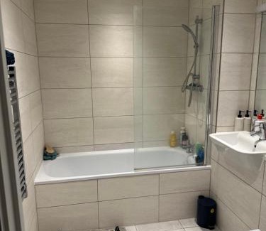 Gascoigne Apartment | One bedroom apartment