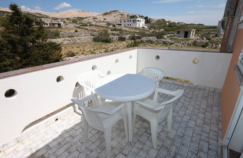 Kustici Apartment | One bedroom apartment with terrace and sea view Kustići, Pag (A-6287-c)