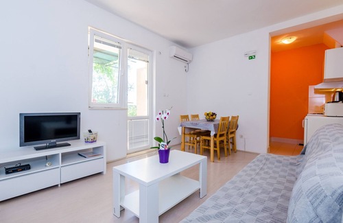 Krucica Apartment | One bedroom apartment near beach Slađenovići, Dubrovnik (A-9012-b)