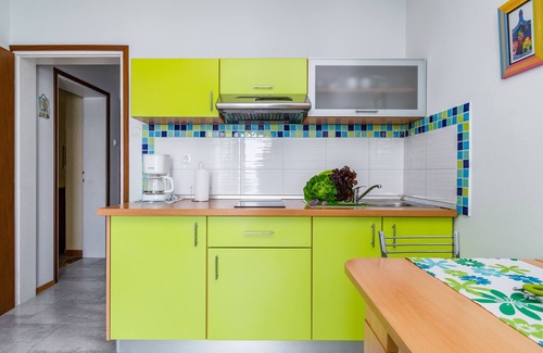 Medveja Apartment | One bedroom apartment with terrace and sea view Medveja, Opatija (A-7720-a)
