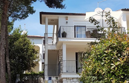 Borik Apartment | One bedroom apartment with terrace and sea view Rovinj (A-3373-a)