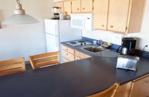 Palo Verde Condo | One Bedroom at Varsity Clubs of America-Tucson Chapter, AZ