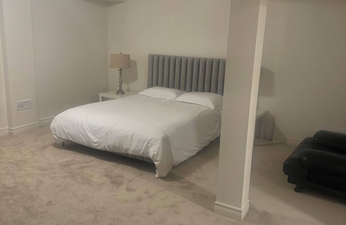 Durham Region House | One Bedroom basement with parking