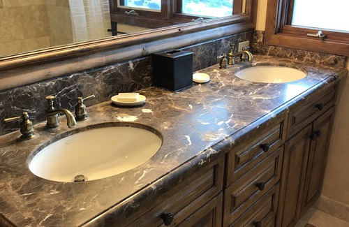 Basalt Cabin | One bedroom en suite with own bath with outstanding views of the mountains