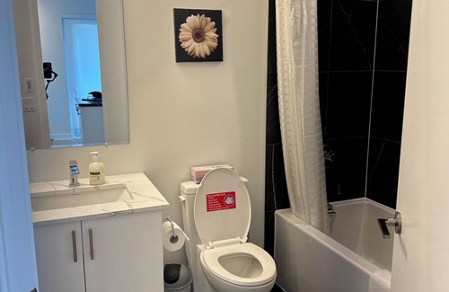 Willowdale Condo | One bedroom fully furnished Condo apartment - Northyork