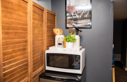 East Kildonan Apartment | One-bedroom guest suite with private entry