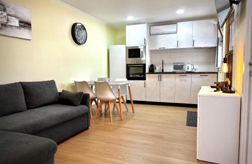 Silves House | One-Bedroom House close to the Beach