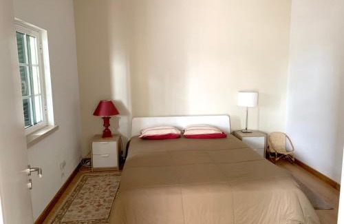 Alcanhoes House | One bedroom house with shared pool enclosed garden and wifi at Alcanhoes
